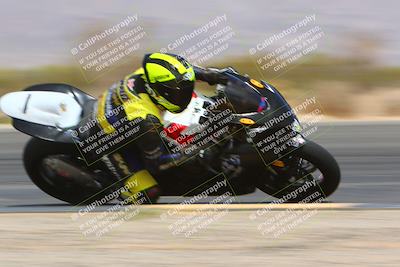 media/Apr-10-2022-SoCal Trackdays (Sun) [[f104b12566]]/Turn 3 Inside (1150am)/